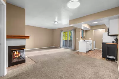 662 W Jefferson Cv #6, Sandy, UT 84070 - Photo 8