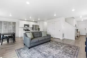 477 N Scuttlebutt Ln, Saratoga Springs, UT 84045 - Photo 4