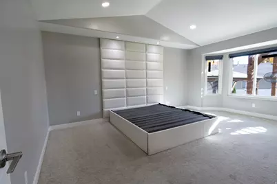 6389 S Mill Valley Ct, Salt Lake City, UT 84118 - Photo 8