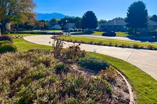 2286 W Williamsburg Circle, West Jordan, UT 84088 - Photo 18