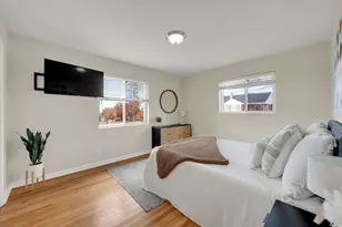 2402 E Beacon Dr, Salt Lake City, UT 84108 - Photo 14