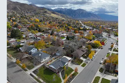 2402 E Beacon Dr, Salt Lake City, UT 84108 - Photo 50