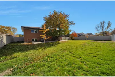 7604 S Autumn Dr, West Jordan, UT 84084 - Photo 30