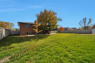 7604 S Autumn Dr, West Jordan, UT 84084 - Photo 30