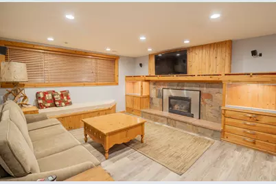 1515 E Gentile St, Layton, UT 84040 - Photo 20