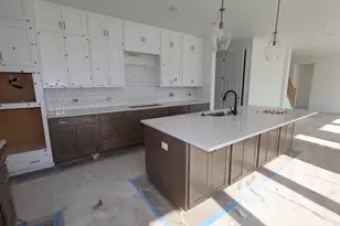 1061 W Mahogany St, Saratoga Springs, UT 84045 - Photo 4