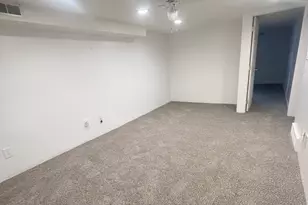 1026 W 800 N, Salt Lake City, UT 84116 - Photo 14