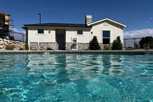 228 N Lone Rock Dr, Hurricane, UT 84737 - Photo 4