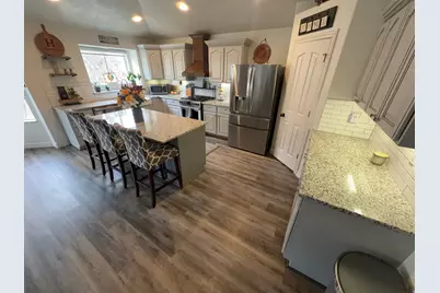 5698 S 1150 E, South Ogden, UT 84405 - Photo 6