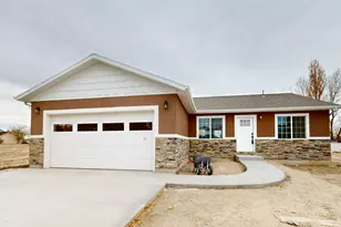 135 S 350 E, Huntington, UT 84528 - Photo 1