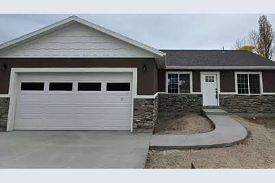 135 S 350 E, Huntington, UT 84528 - Photo 2