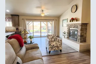 3678 N Monarch Dr, Cedar City, UT 84721 - Photo 4