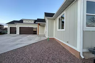 161 N Riviera Dr W, Roosevelt, UT 84066 - Photo 2