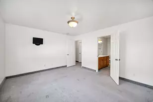 221 W 260 N, Hyde Park, UT 84318 - Photo 10