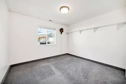 221 W 260 N, Hyde Park, UT 84318 - Photo 16