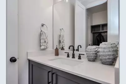 283 W Summerhill Ln W, Centerville, UT 84014 - Photo 22