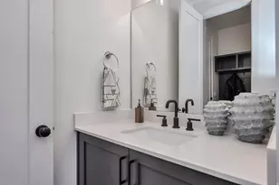 283 W Summerhill Ln W, Centerville, UT 84014 - Photo 22