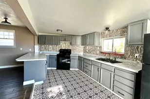 230 E 100 S, Price, UT 84501 - Photo 22