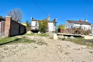 230 E 100 S, Price, UT 84501 - Photo 42