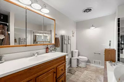 2883 W Janalee Dr, West Jordan, UT 84088 - Photo 18