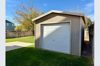 3344 E Kennekuk Ln N, Eagle Mountain, UT 84005 - Photo 30