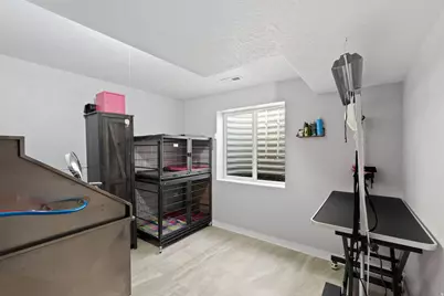 1451 N 380 E, Tooele, UT 84074 - Photo 22