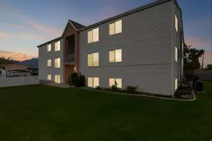 1689 W 8295 S, West Jordan, UT 84088 - Photo 18