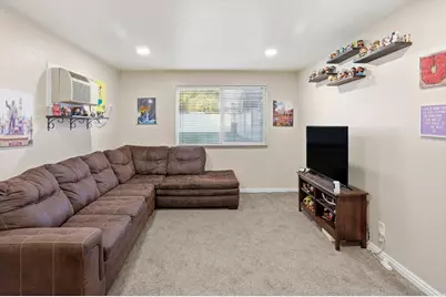 1689 W 8295 S #2, West Jordan, UT 84088 - Photo 8