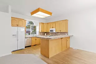 1422 E Cherry Canyon Way, Draper, UT 84020 - Photo 8