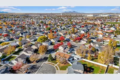 3291 S Hunter Farm Way, West Valley, UT 84128 - Photo 2