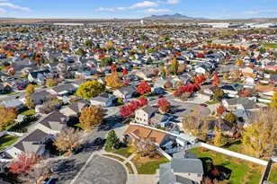 3291 S Hunter Farm Way, West Valley, UT 84128 - Photo 2