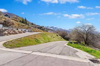 3088 E Silver Hawk Dr S, Holladay, UT 84121 - Photo 10