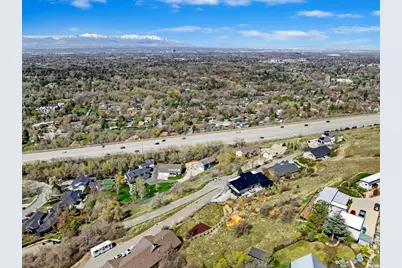 3088 E Silver Hawk Dr S, Holladay, UT 84121 - Photo 4