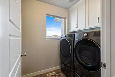 7091 N Oquirrh Ranch Pkwy, Eagle Mountain, UT 84005 - Photo 22