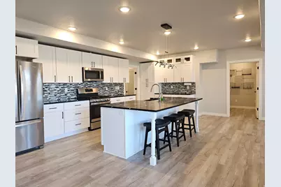 2422 S Blue Water Ln, Saratoga Springs, UT 84045 - Photo 34