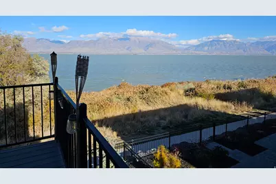 2422 S Blue Water Ln, Saratoga Springs, UT 84045 - Photo 2