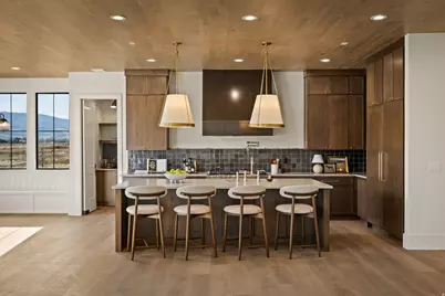 260 S 7900 St E #3, Huntsville, UT 84317 - Photo 2