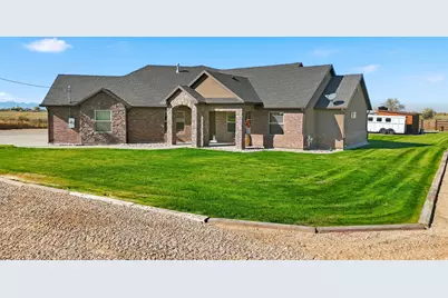 3862 W 400 S, West Weber, UT 84401 - Photo 2