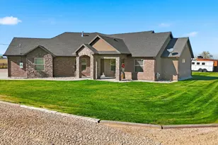 3862 W 400 S, West Weber, UT 84401 - Photo 2