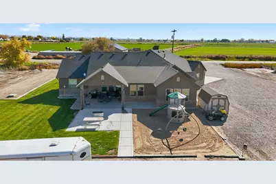 3862 W 400 S, West Weber, UT 84401 - Photo 28