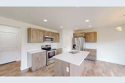 733 S 170 W, Spanish Fork, UT 84660 - Photo 2