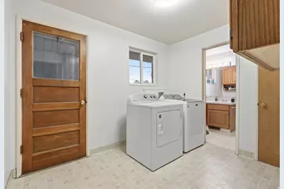 328 E 100 N, Clearfield, UT 84015 - Photo 18