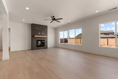 1585 E Black Brush Dr, Washington, UT 84780 - Photo 8