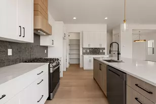 1585 E Black Brush Dr, Washington, UT 84780 - Photo 14