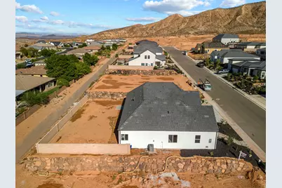 1585 E Black Brush Dr, Washington, UT 84780 - Photo 48