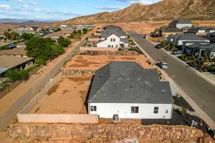 1585 E Black Brush Dr, Washington, UT 84780 - Photo 48