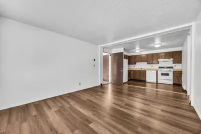 370 Aria Blvd E, Wendover, UT 84083 - Photo 8