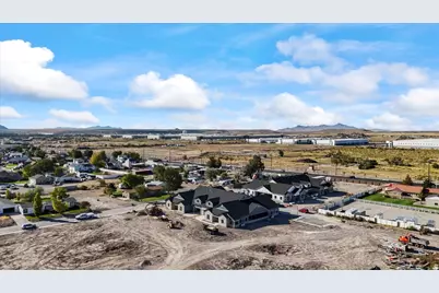 2763 S McQueen Ln, West Valley, UT 84128 - Photo 6