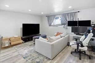 3306 N Fairfield Rd, Layton, UT 84041 - Photo 10