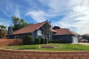 2823 S Calle Las Casitas, Saint George, UT 84790 - Photo 2